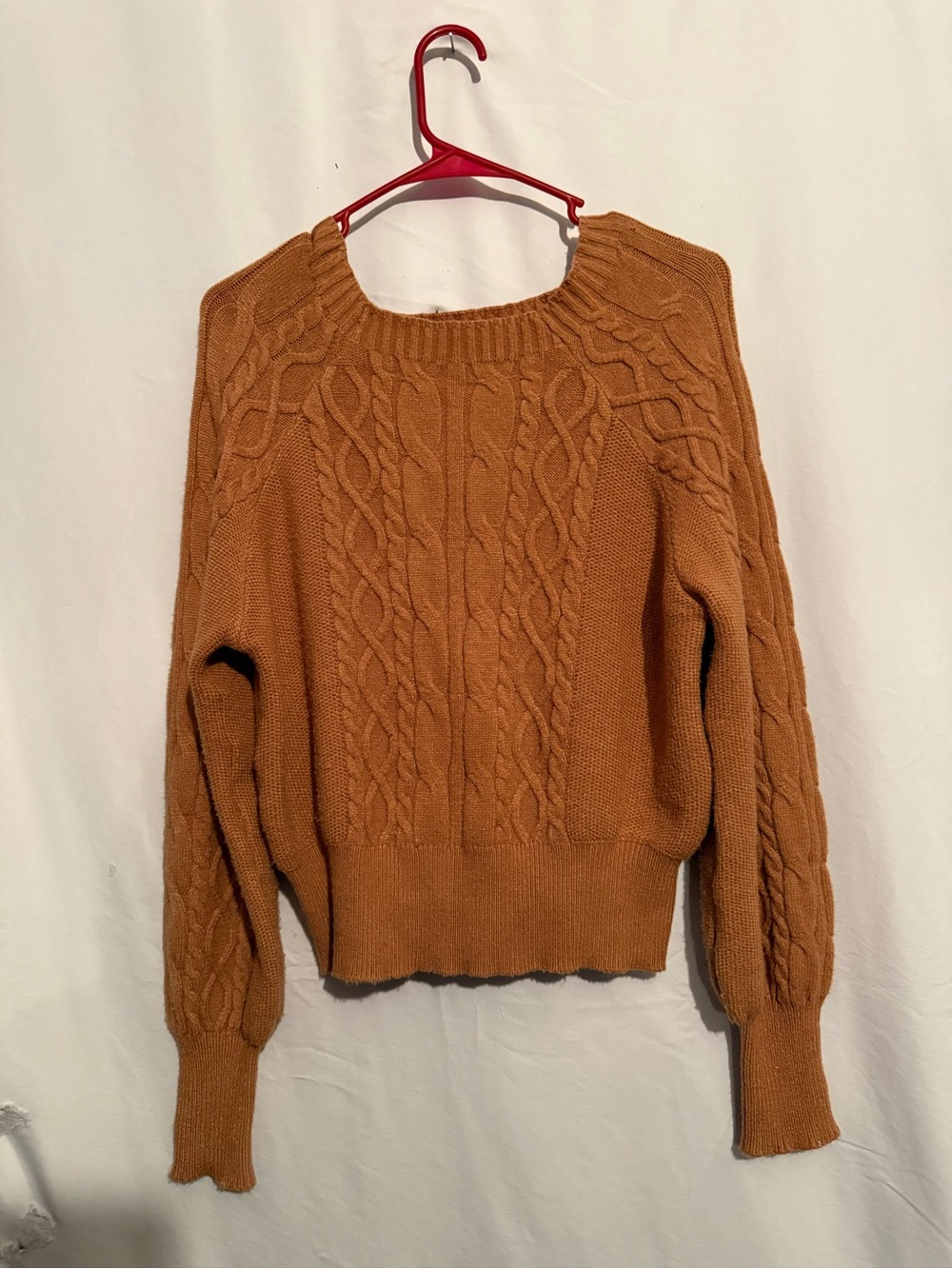 BKE Buckle Women M Caramel Cable Knit Sweater Wide Neck Pullover Cozy Fall